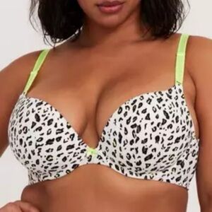 Torrid Curve White Leopard Neon Yellow‎ 360 Smoothing Push Up Plunge Bra 46D